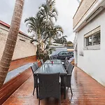 Manly Beach Hostel