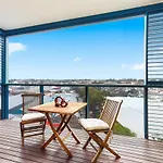 Stylish 1 Bdrm Camperdown - Car Park, Gym & Pool