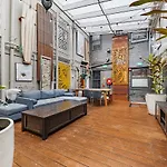 London Plane Backpackers