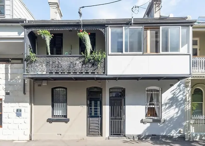 Historic Terrace From 1877 Kings Cross