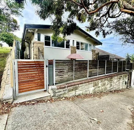 One Bed Apartment - Coogee Beach