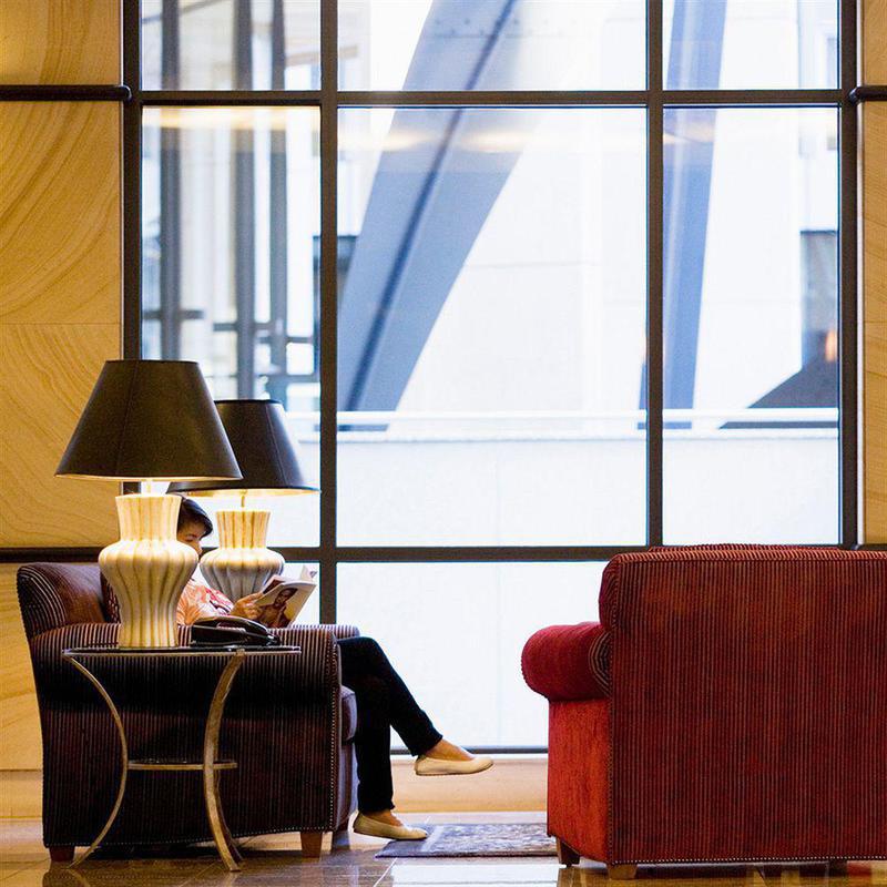 Mantra 2 Bond Street 4*