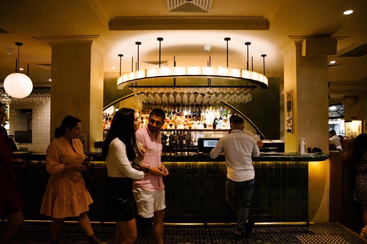 Coogee Bay Hotel 3*