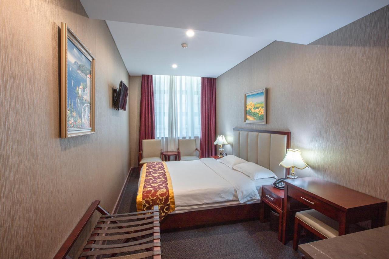Megaboom City 4* Sydney