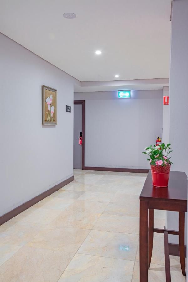 Megaboom City 4* Sydney