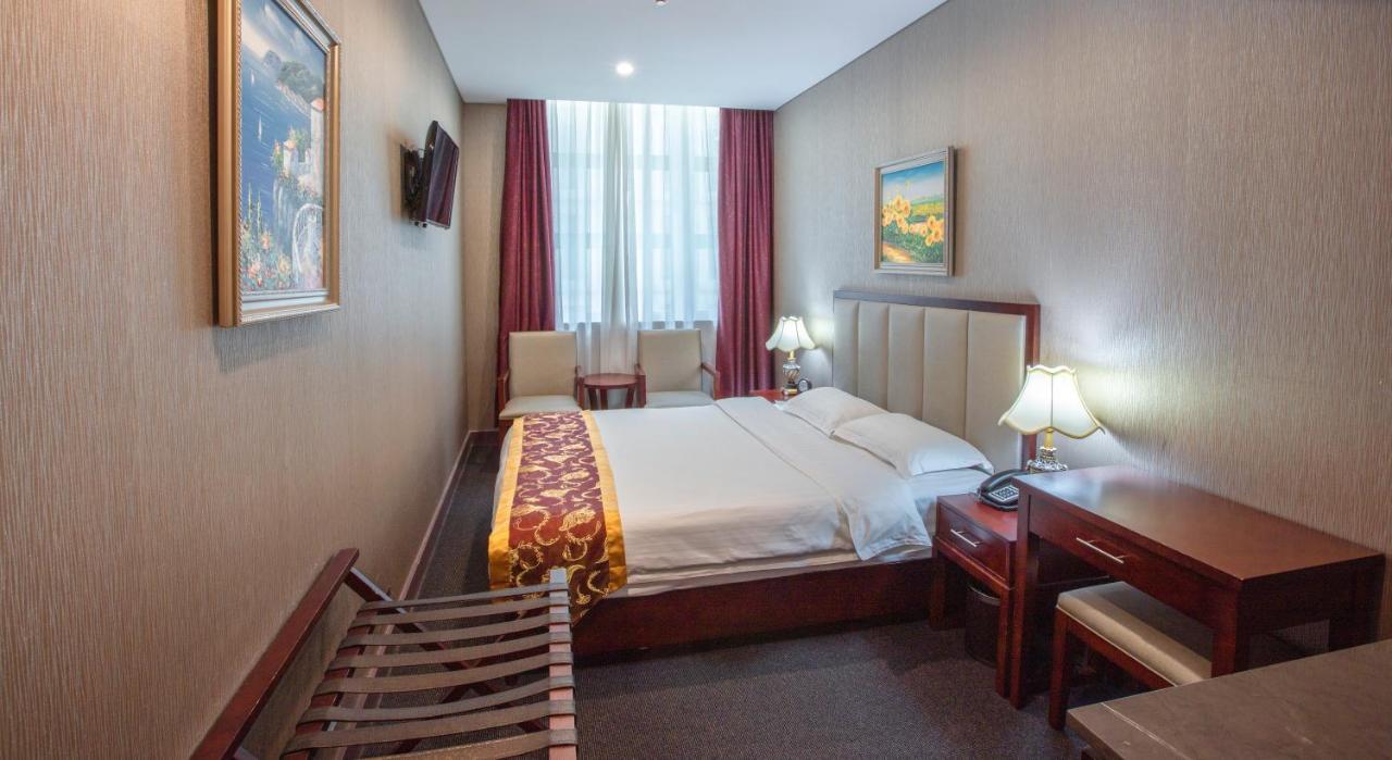 Megaboom City 4* Sydney