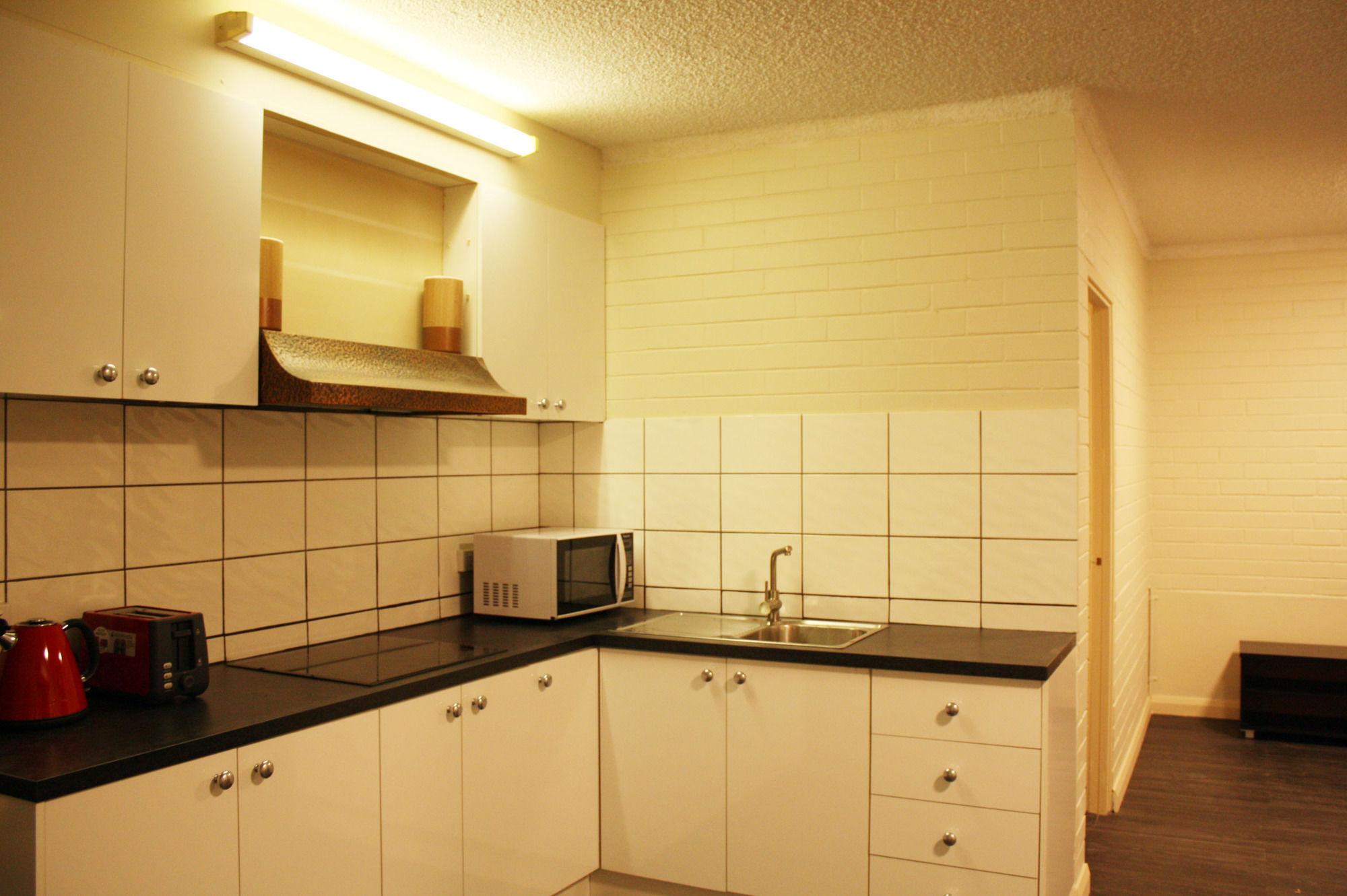 Little Coogee Hotel Hostel Sydney