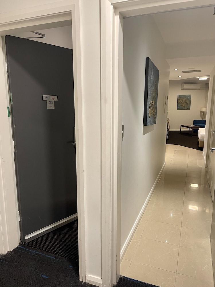 Apx World Square Aparthotel