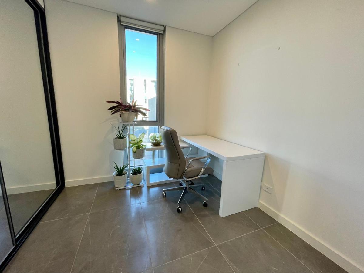 Apartment Olympic Park Delight Parking Pool Views Amazing Location