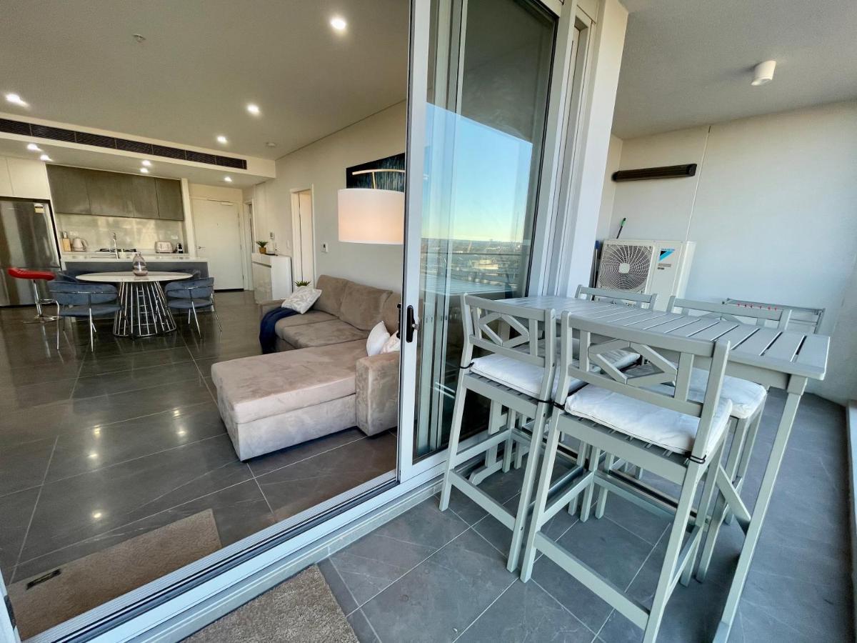 Apartment Olympic Park Delight Parking Pool Views Amazing Location