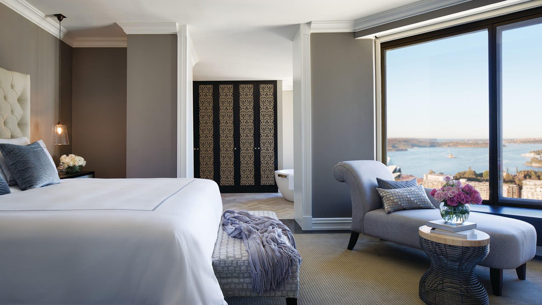Four Seasons 5*