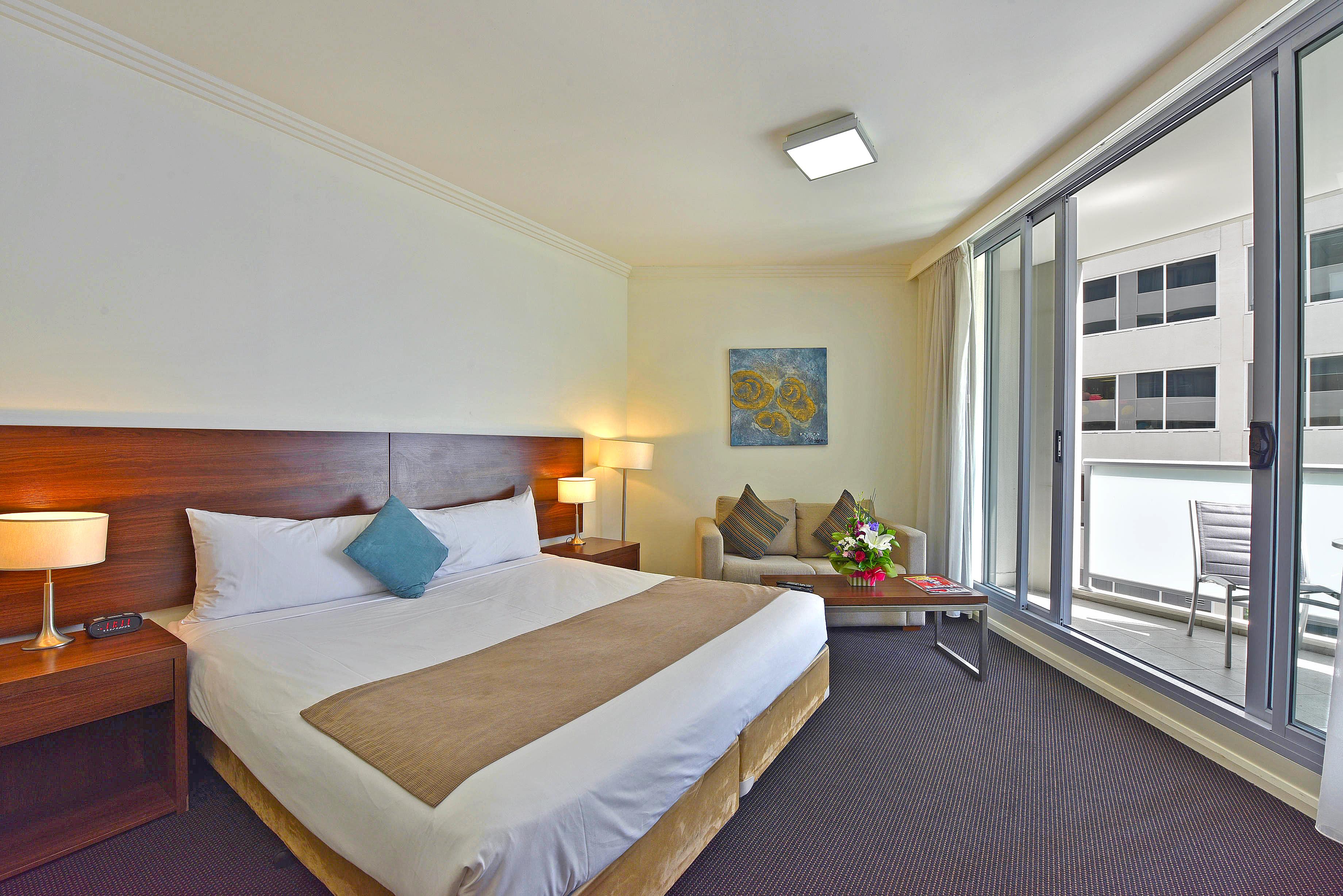 Apx World Square 4*