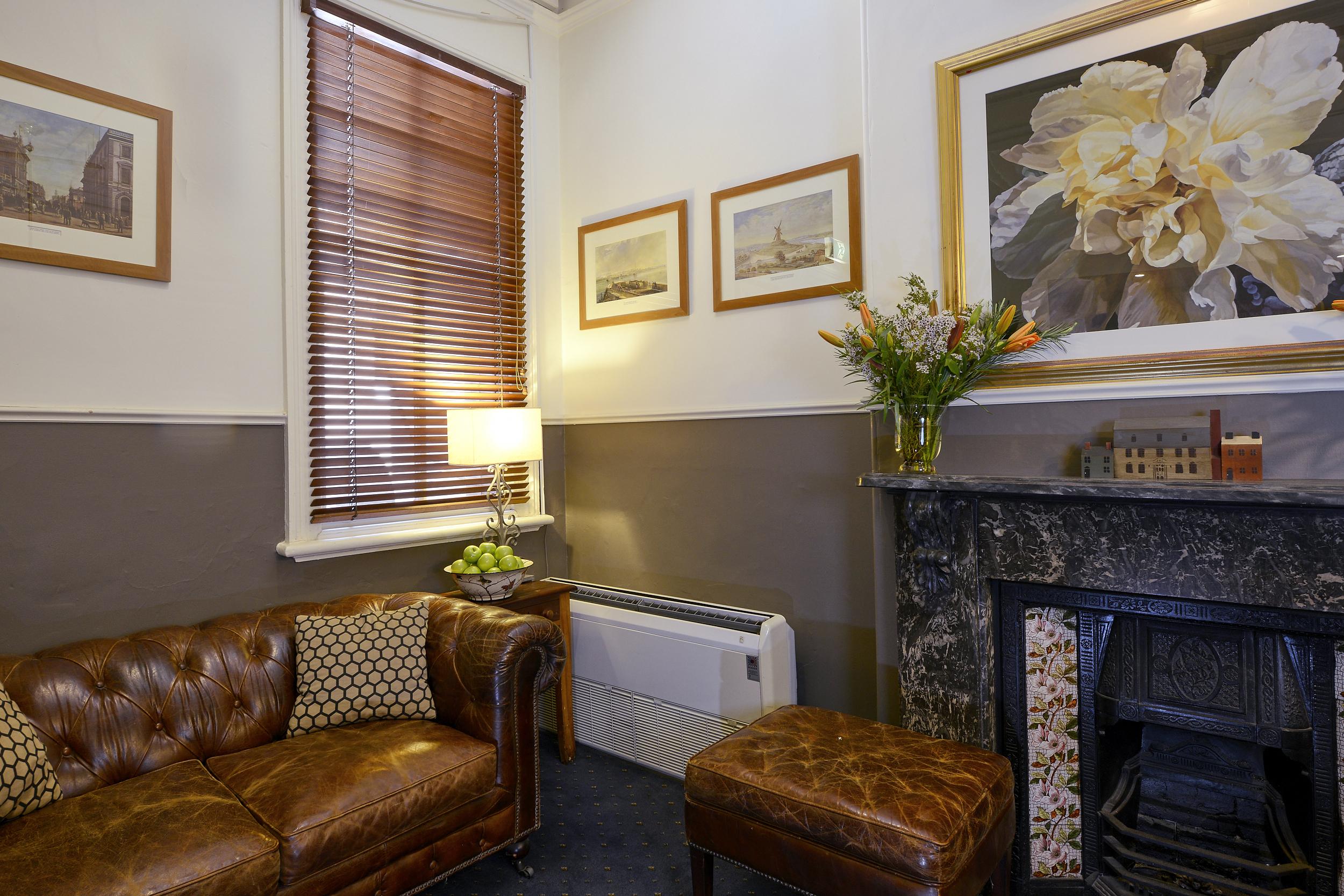 The Russell Boutique 3*