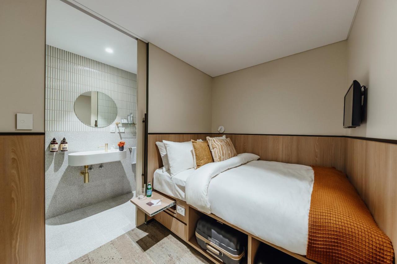 Aerotel - Inside International Terminal Airport 4* Sydney
