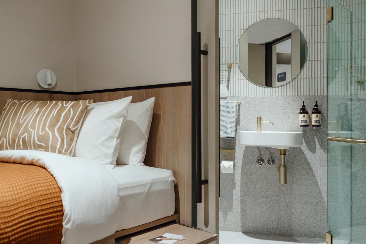 Aerotel - Inside International Terminal Airport Hotel Sydney
