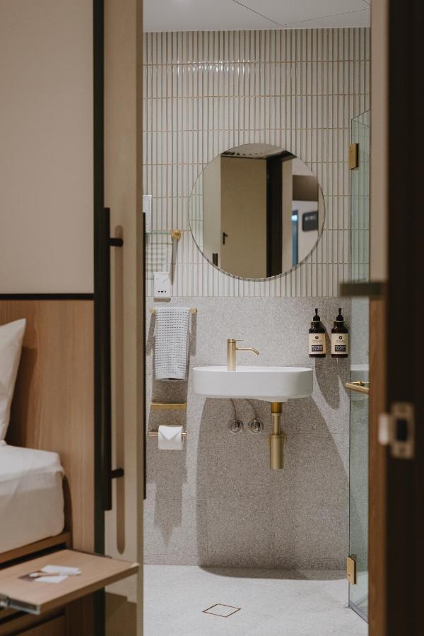 Hotel Aerotel - Inside International Terminal Airport 4*