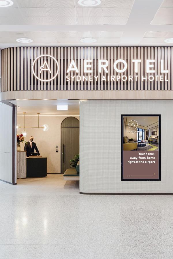 Hotel Aerotel - Inside International Terminal Airport 4*