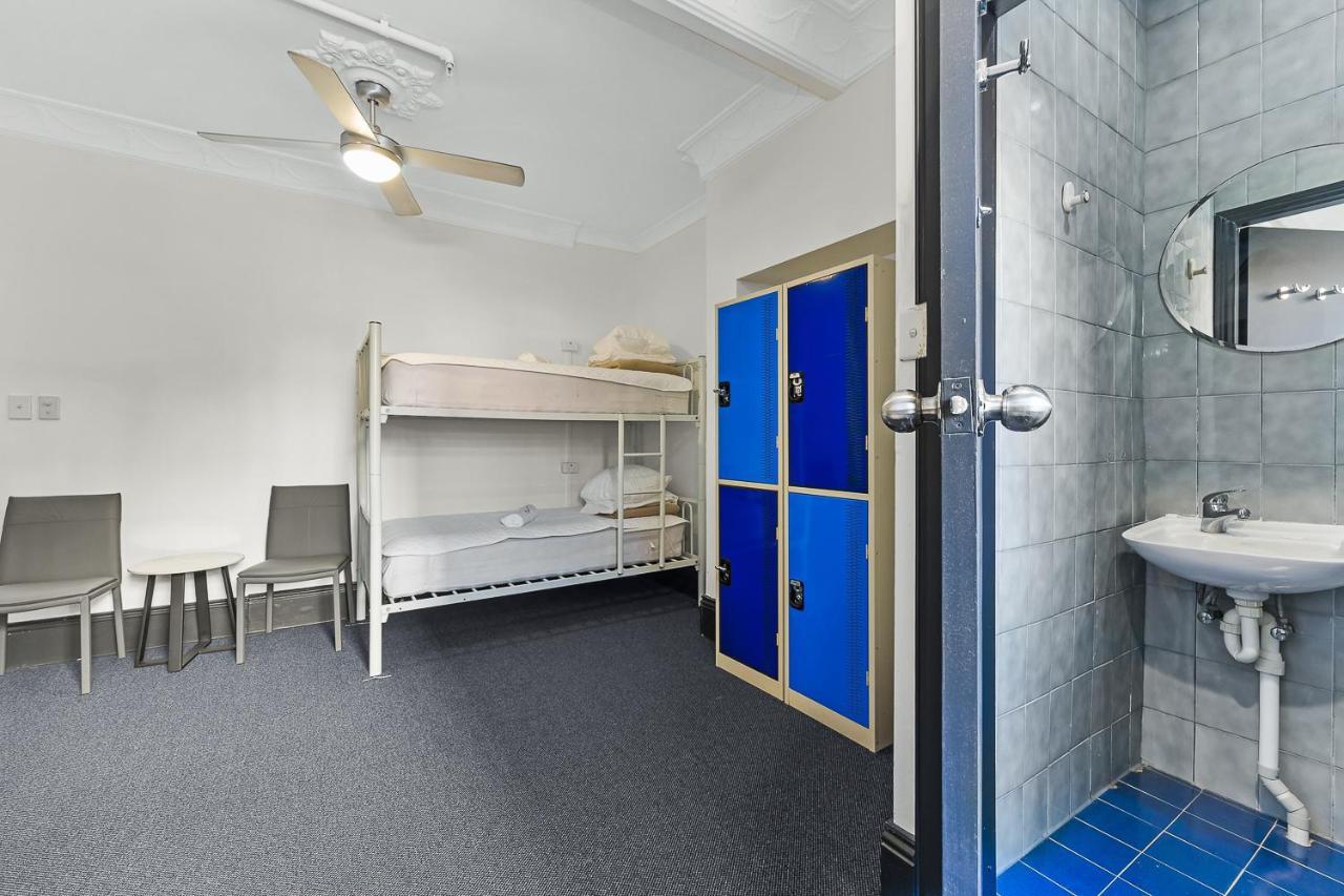 London Plane Backpackers Hostel Sydney