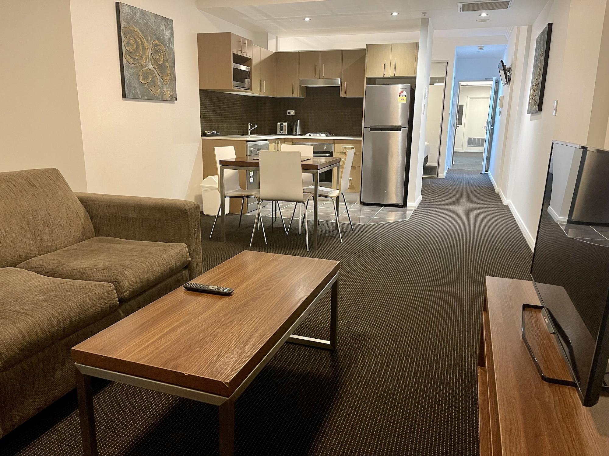 Aparthotel Apx World Square 4*