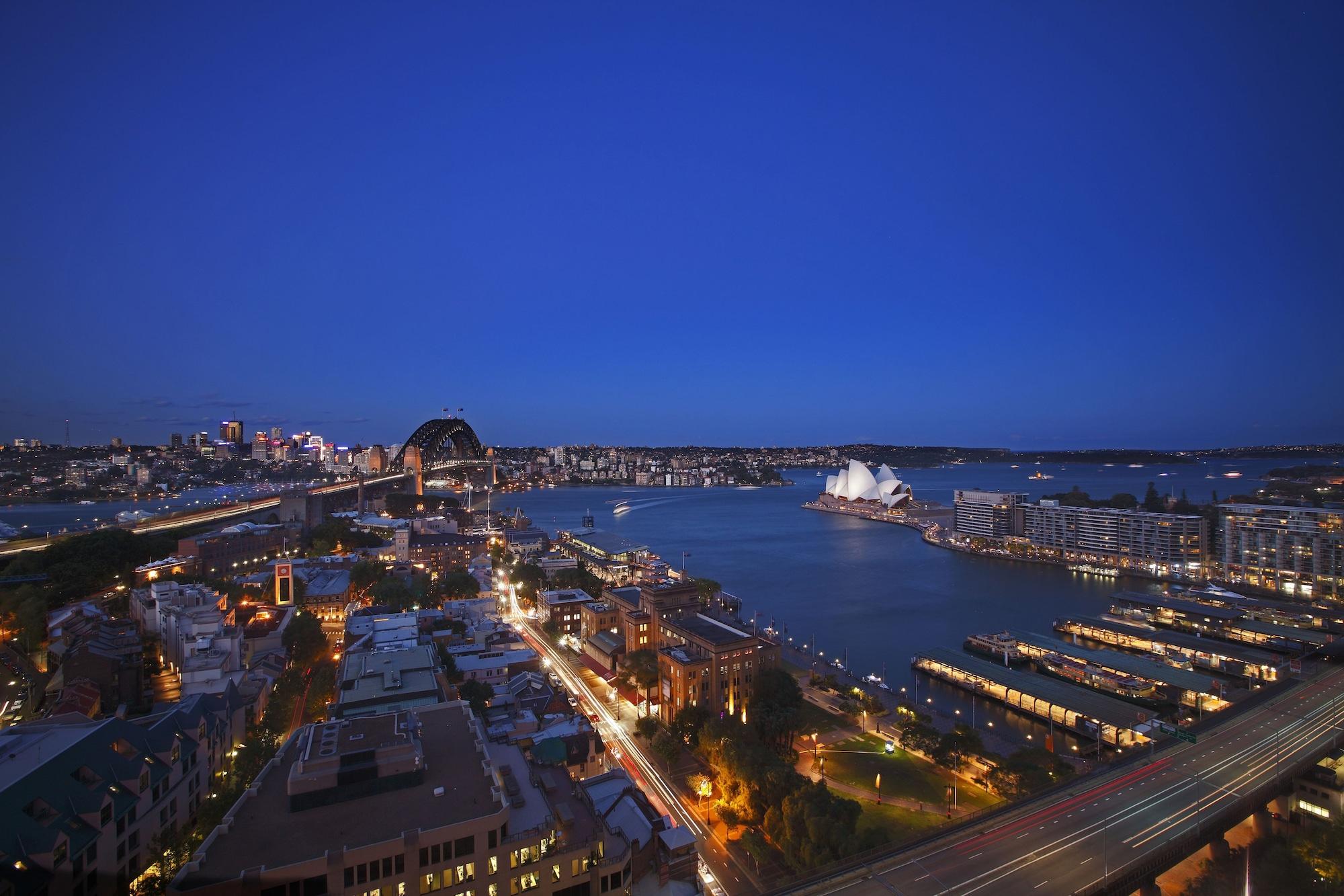 Four Seasons Hotel 5*