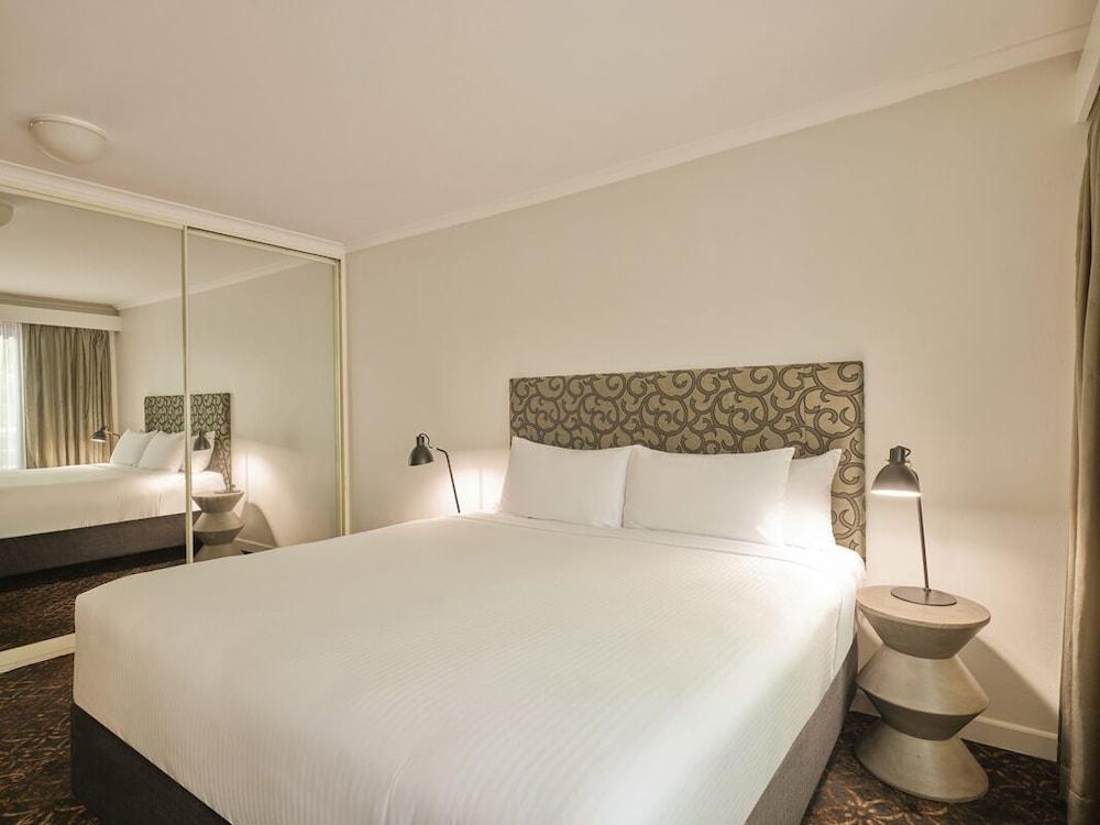 Rendezvous The Rocks Hotel 4*