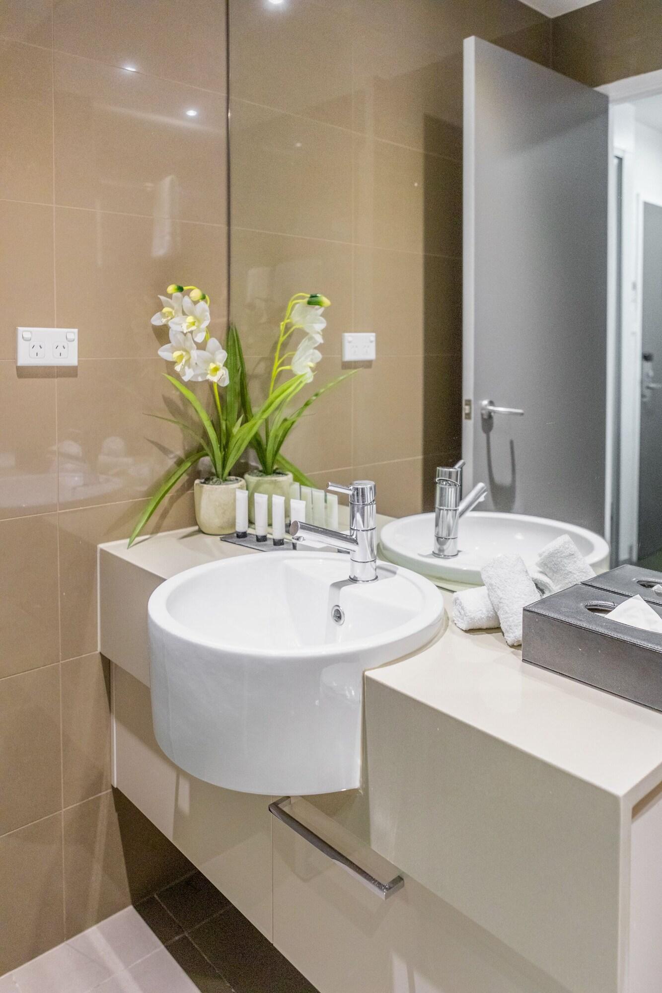 Aparthotel & Bondi Junction
