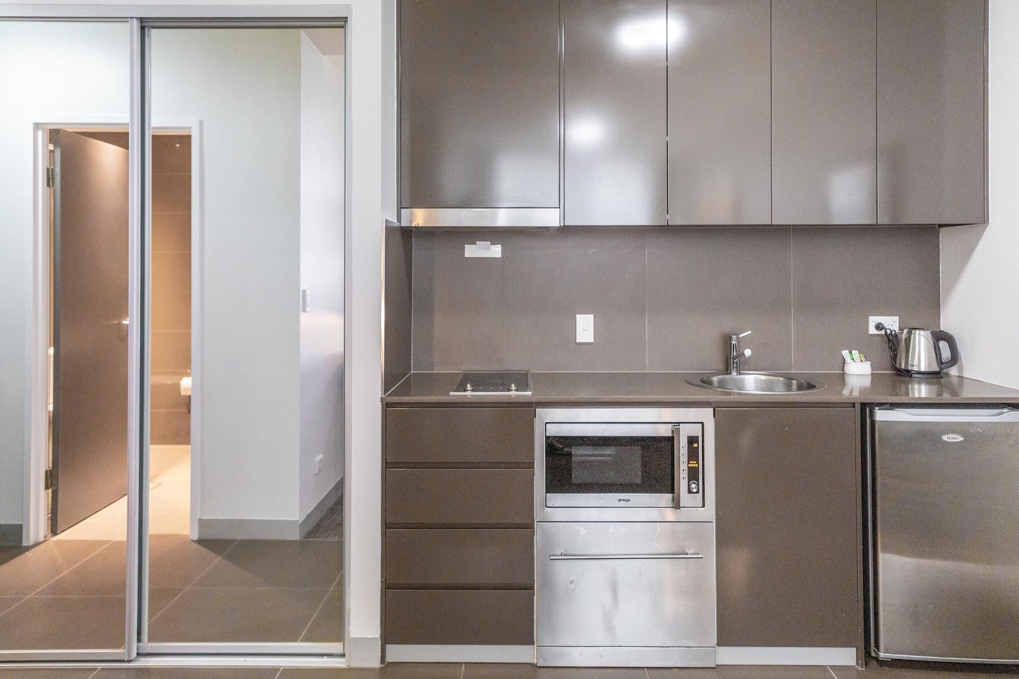 Aparthotel & Bondi Junction 4*