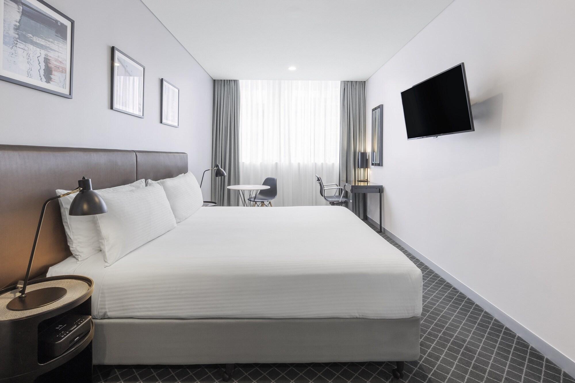 & Bondi Junction 4* Sydney