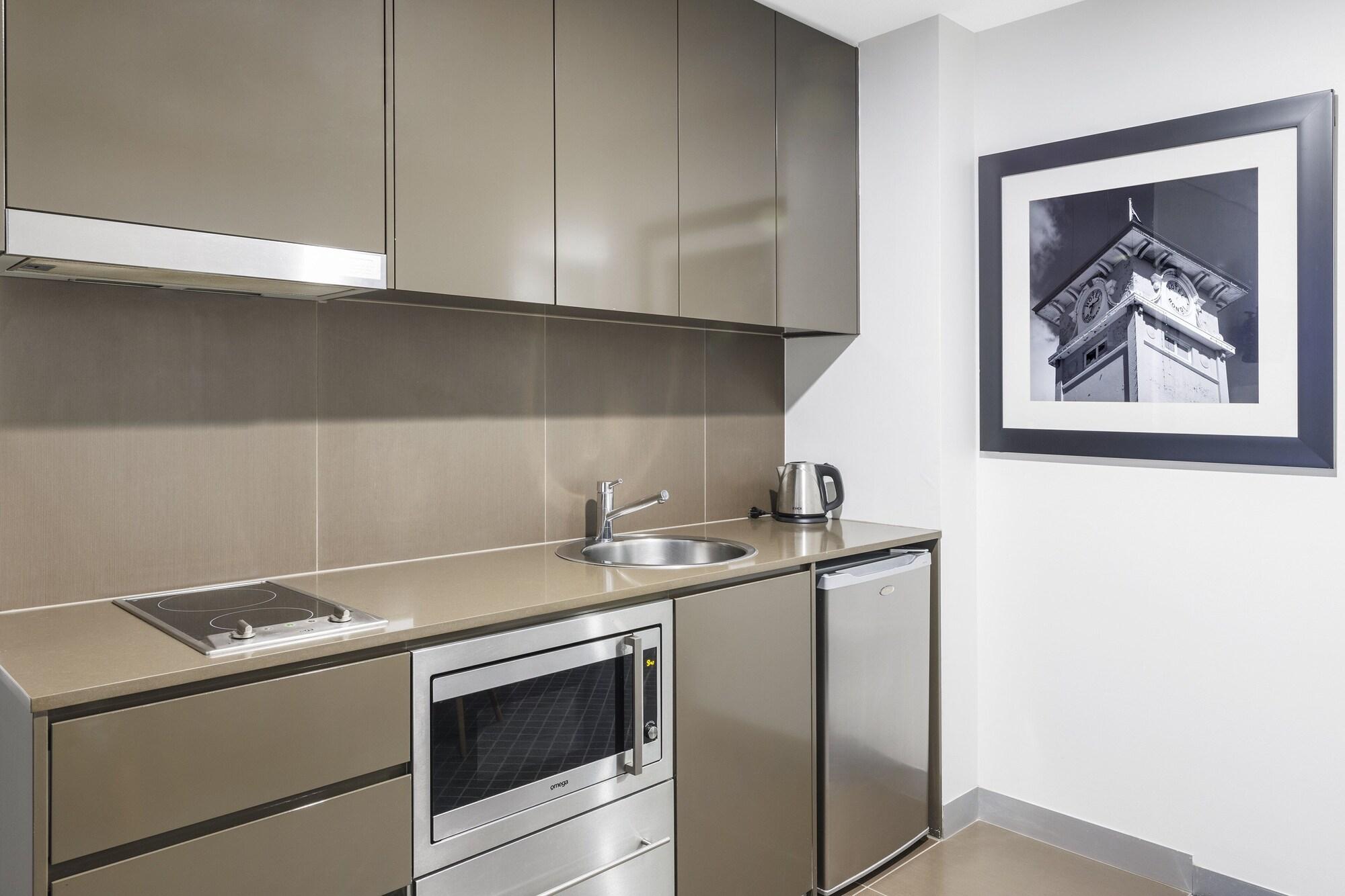 & Bondi Junction Aparthotel Sydney