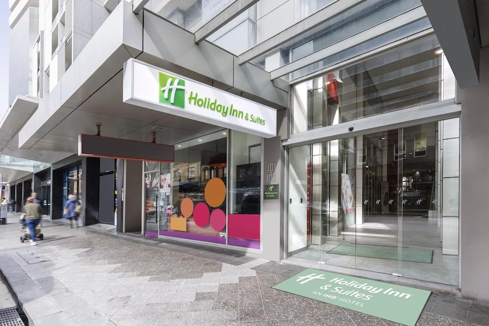& Bondi Junction 4* Sydney