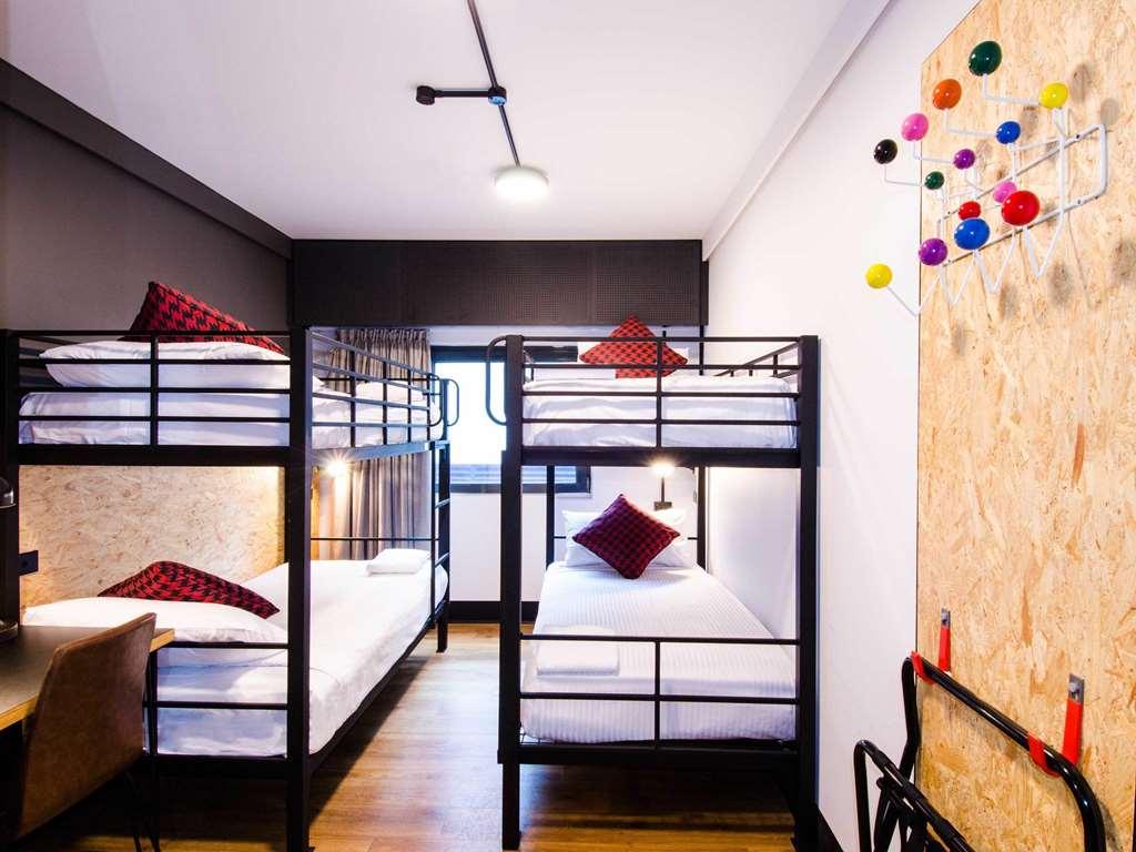 Hotel Ibis Budget East 3*