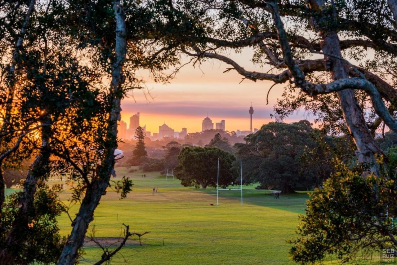 Stunning 2br With Harbour Views In Bondi Junction Sydney