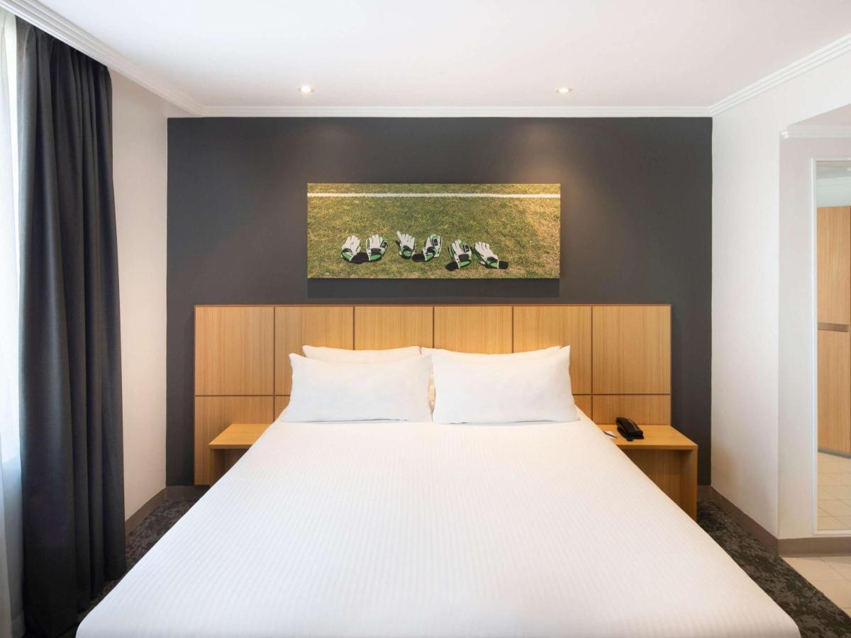 Hotel Mercure Bankstown 4*