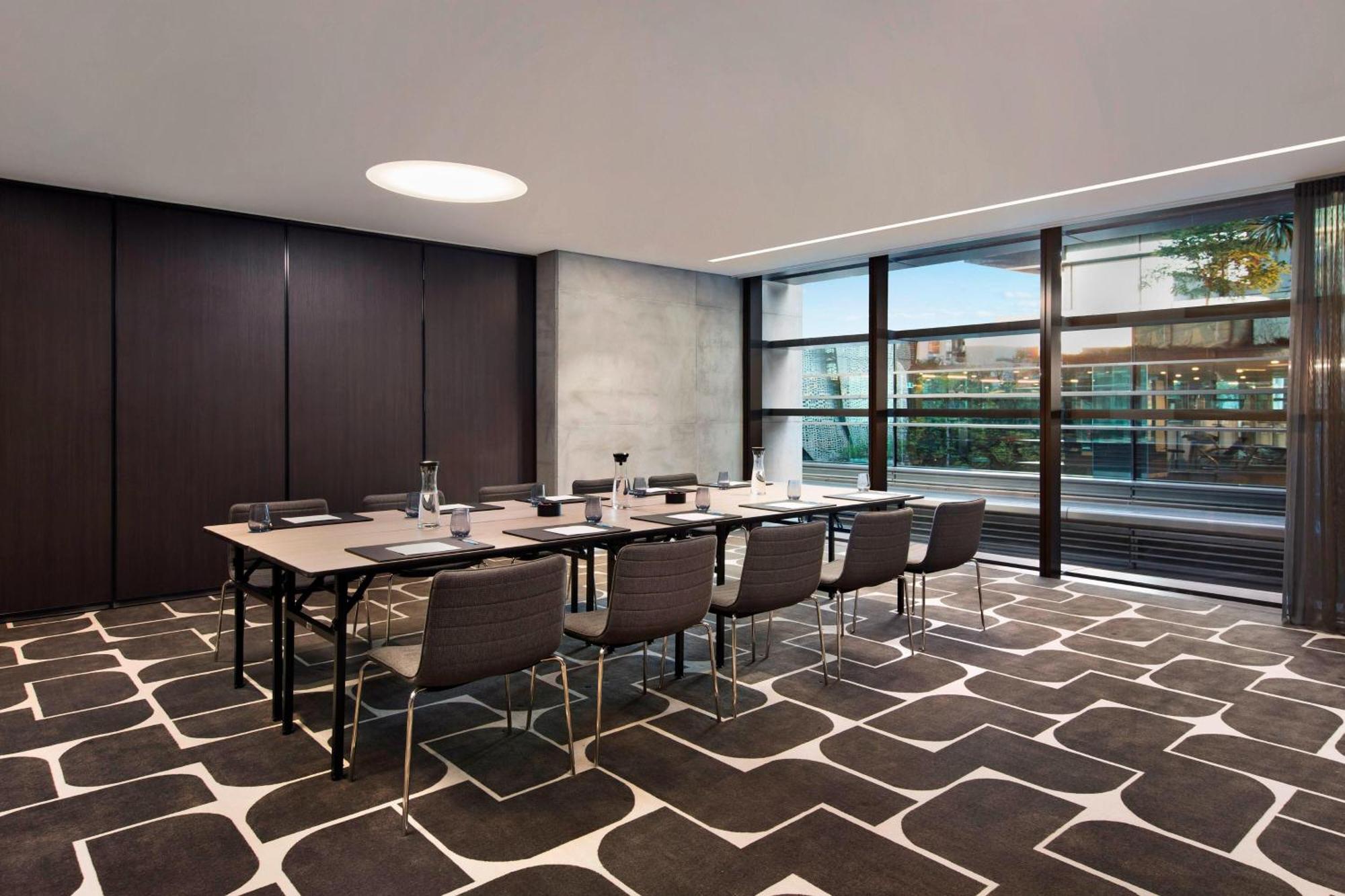 Four Points By Sheraton Sydney, Park Hotel 4*