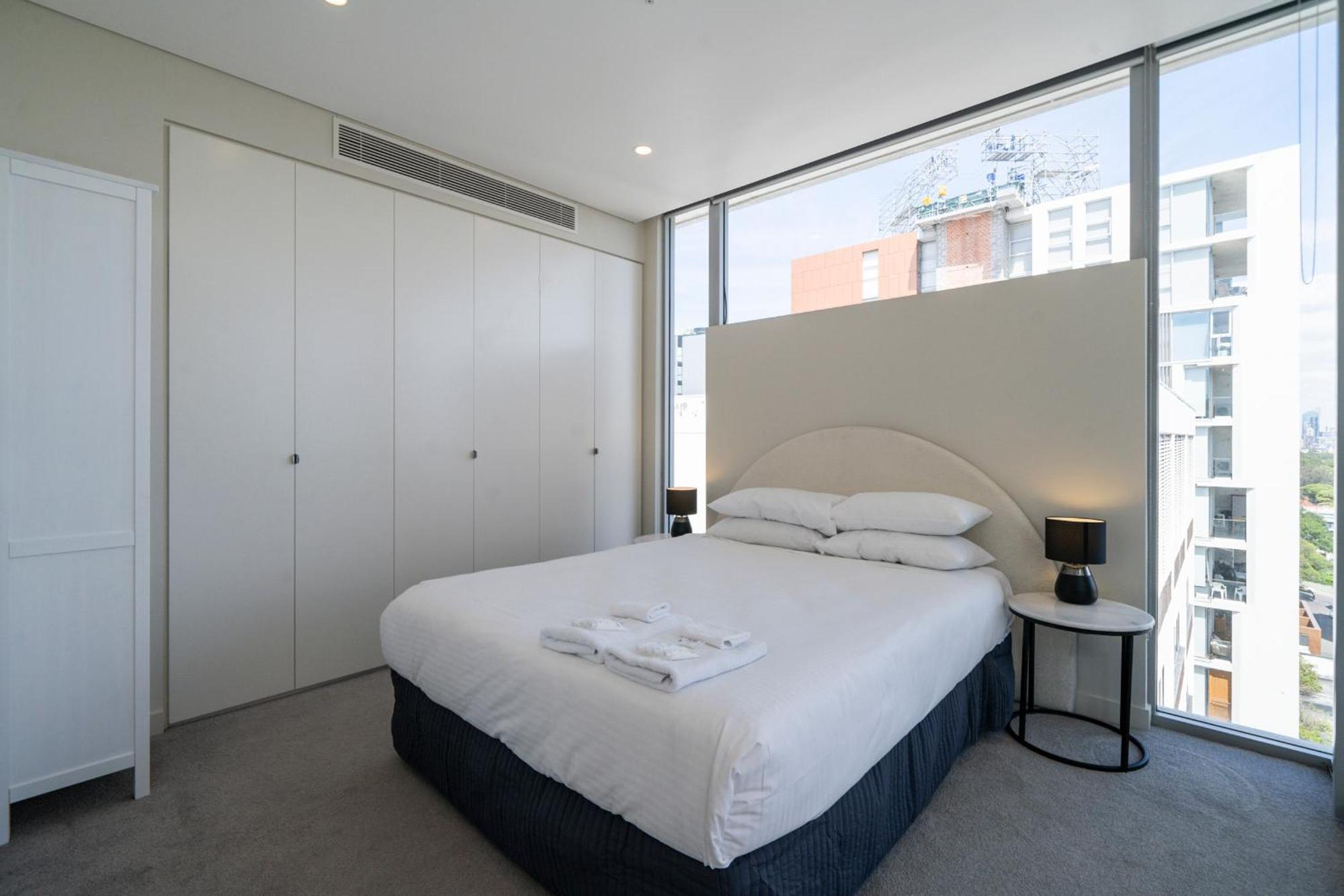 Apartment Stunning 2br With Harbour Views In Bondi Junction
