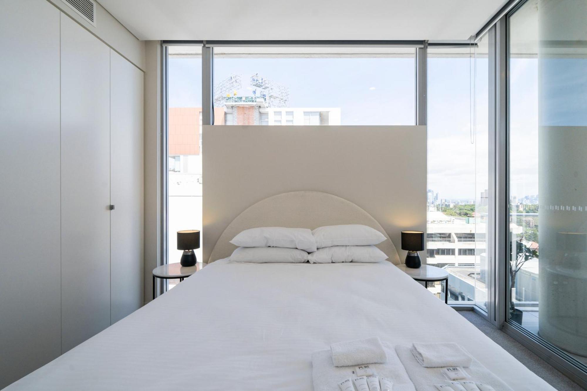 Stunning 2br With Harbour Views In Bondi Junction Apartment