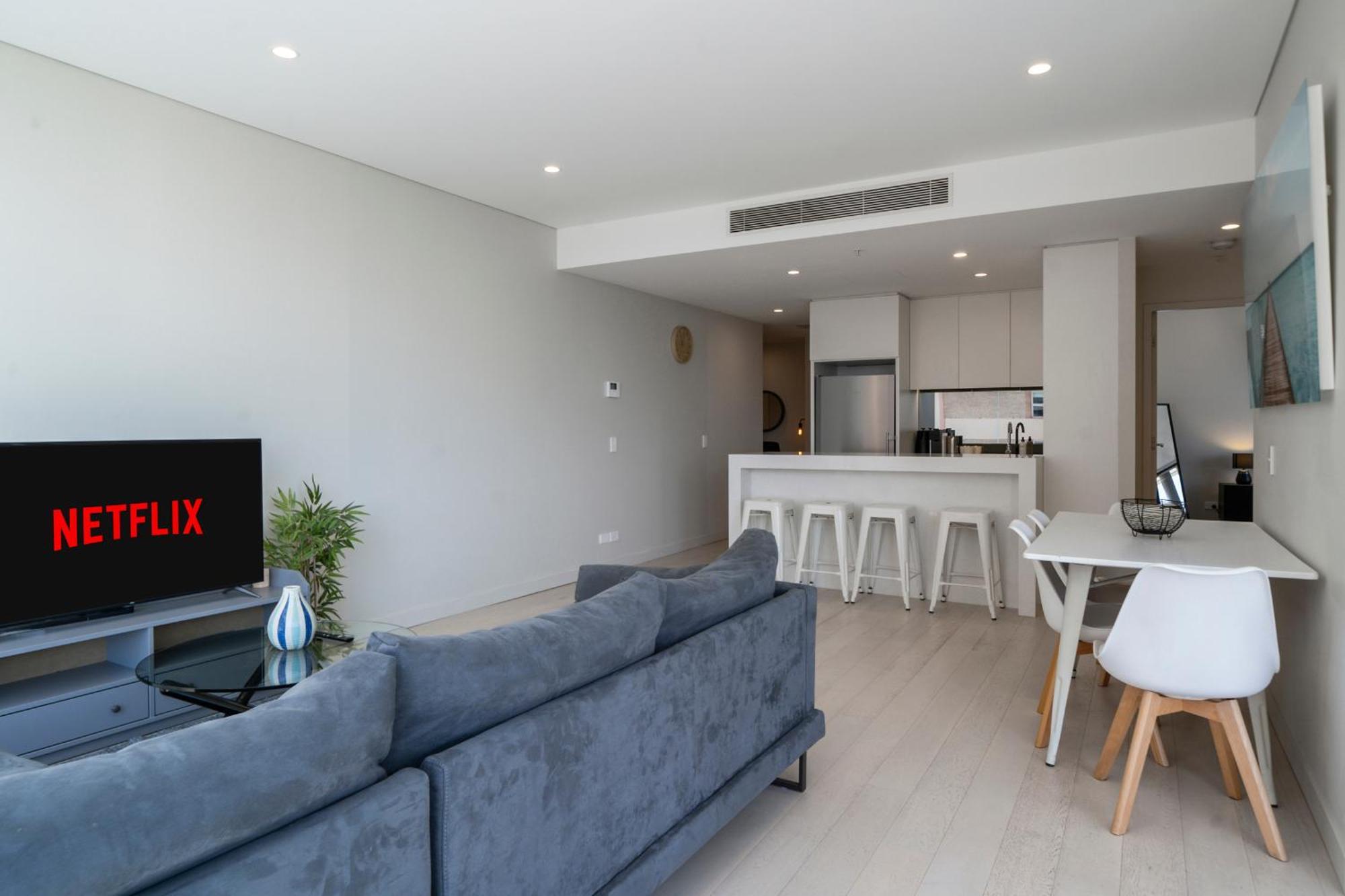 Apartment Stunning 2br With Harbour Views In Bondi Junction Sydney