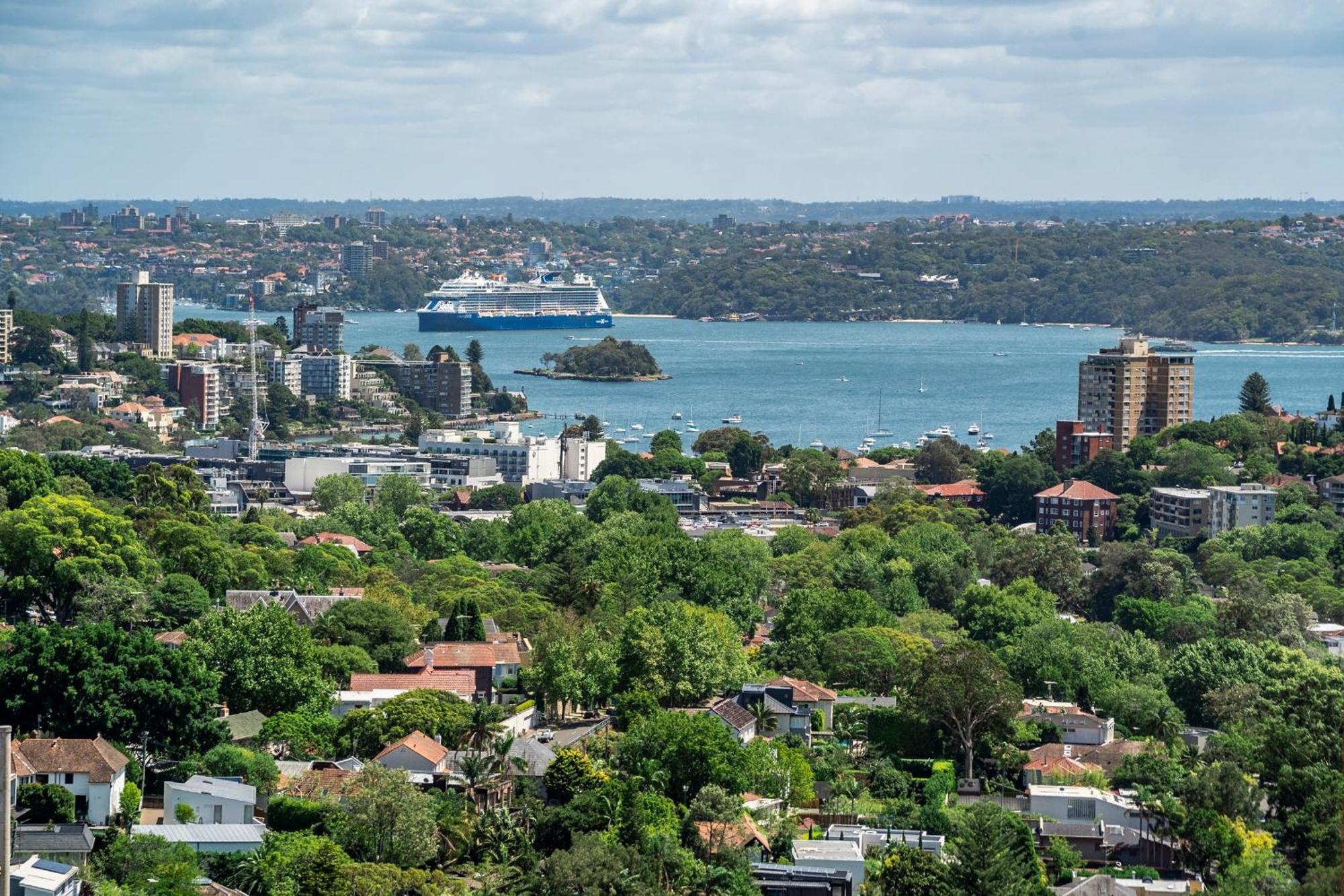 Apartment Stunning 2br With Harbour Views In Bondi Junction