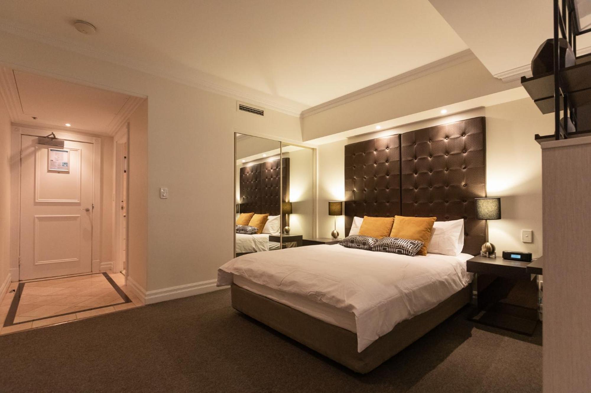 Apartment Cbd Executive Right By The Harbour