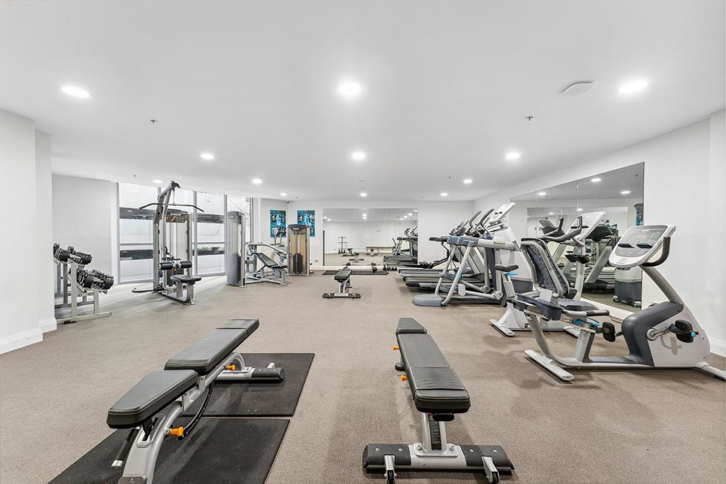Aparthotel Apx World Square 4*