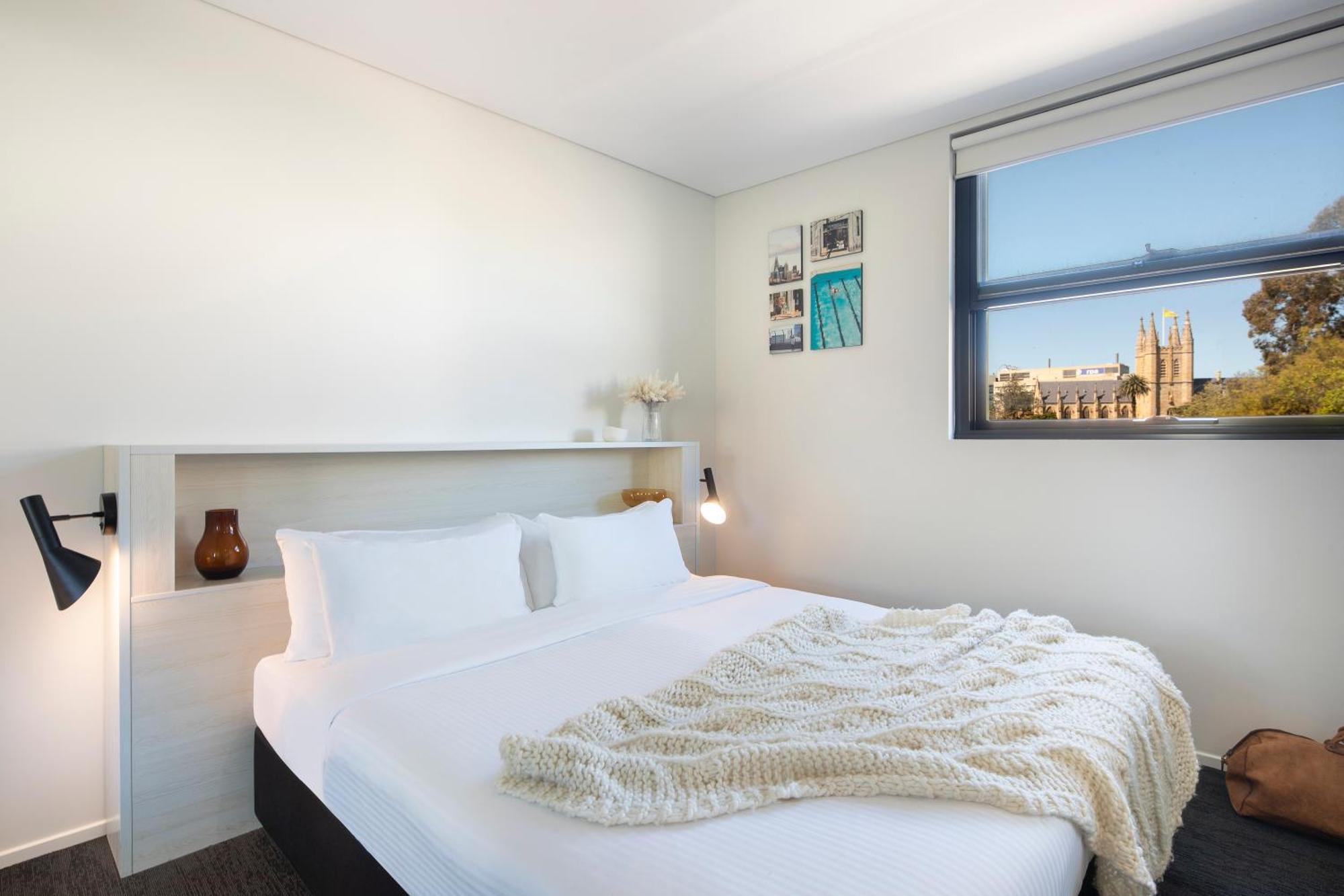 Veriu Camperdown Aparthotel 4*