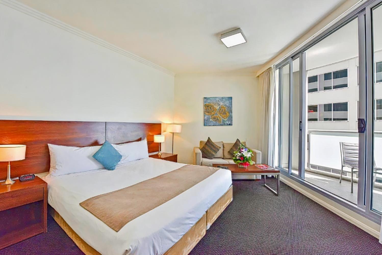Apx World Square Aparthotel 4*