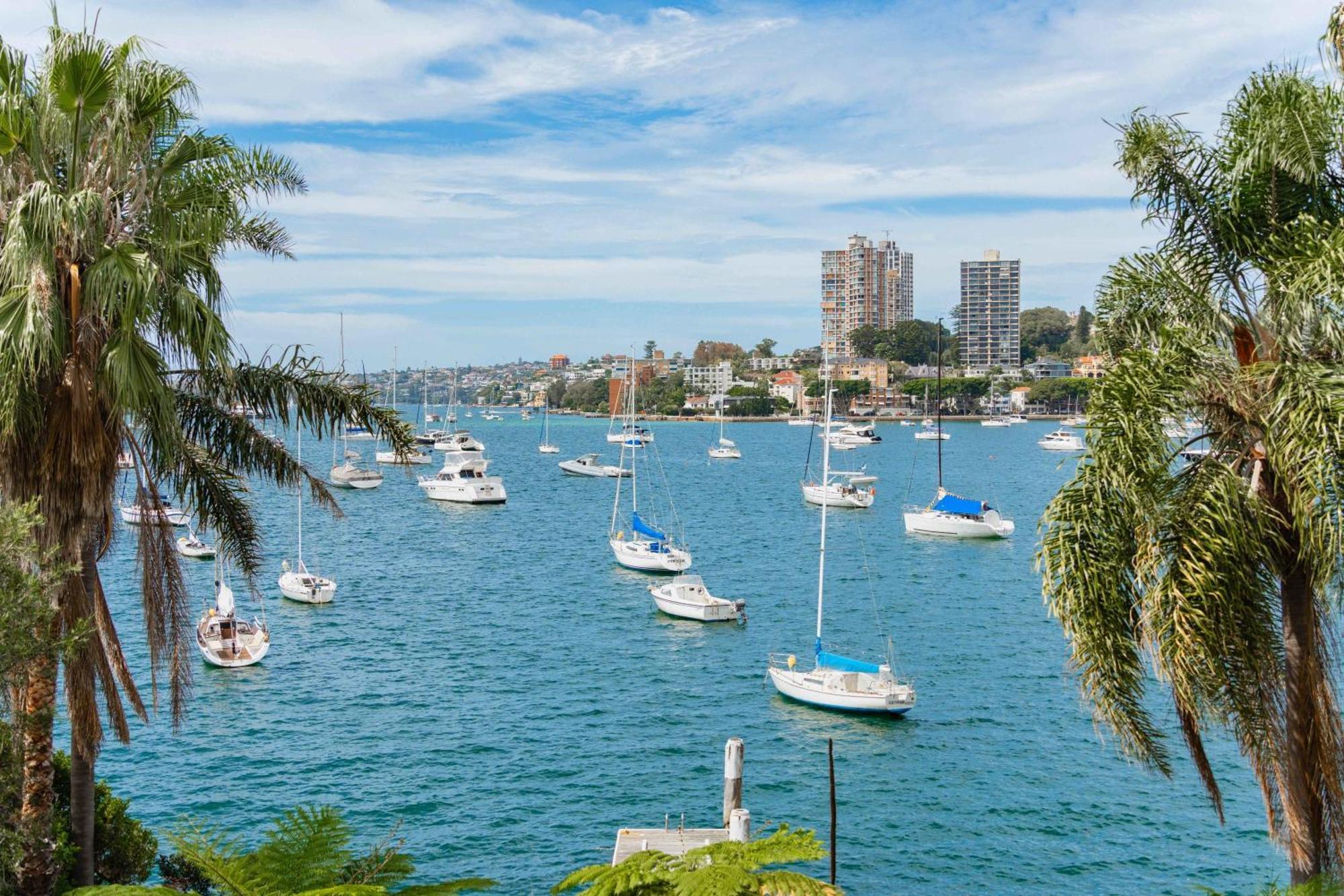 Apartment Cocos At Palm View Collective Sydney