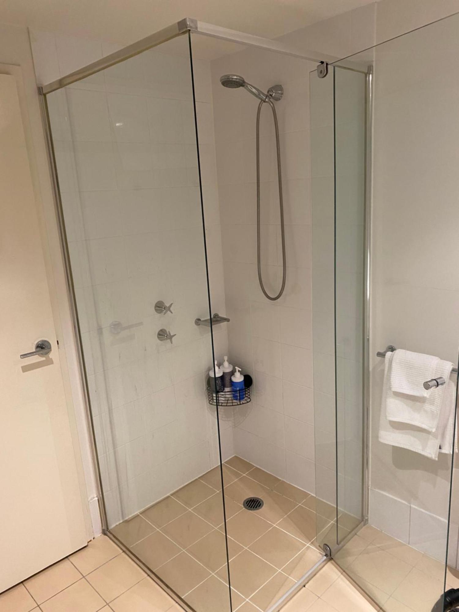 Broadways Apartment