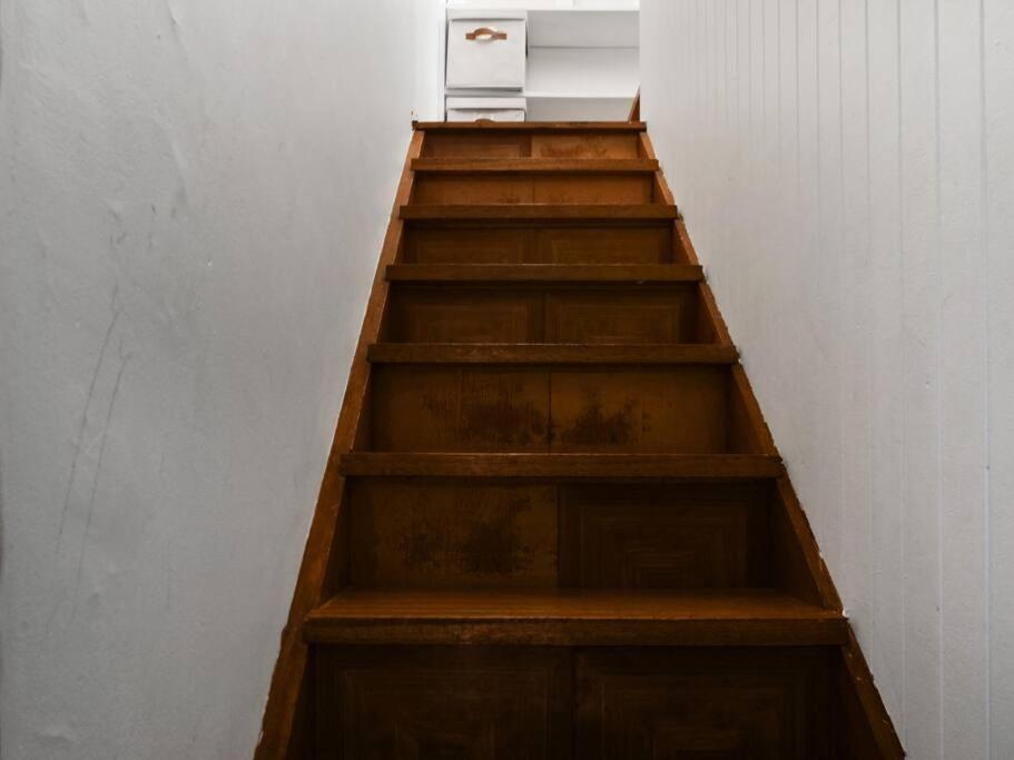 4 Bdrm Terrace With Office *