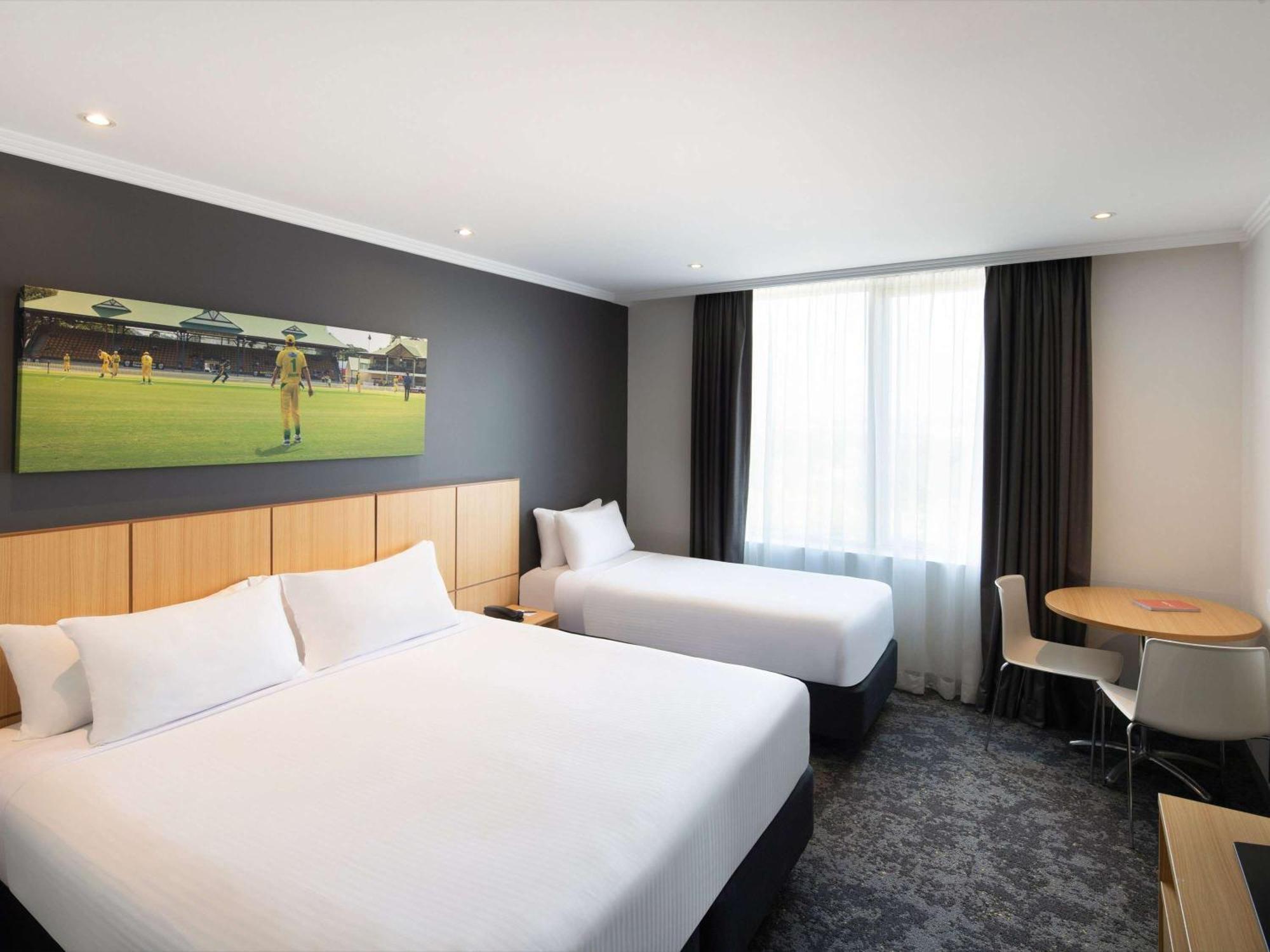 Hotel Mercure Bankstown 4*