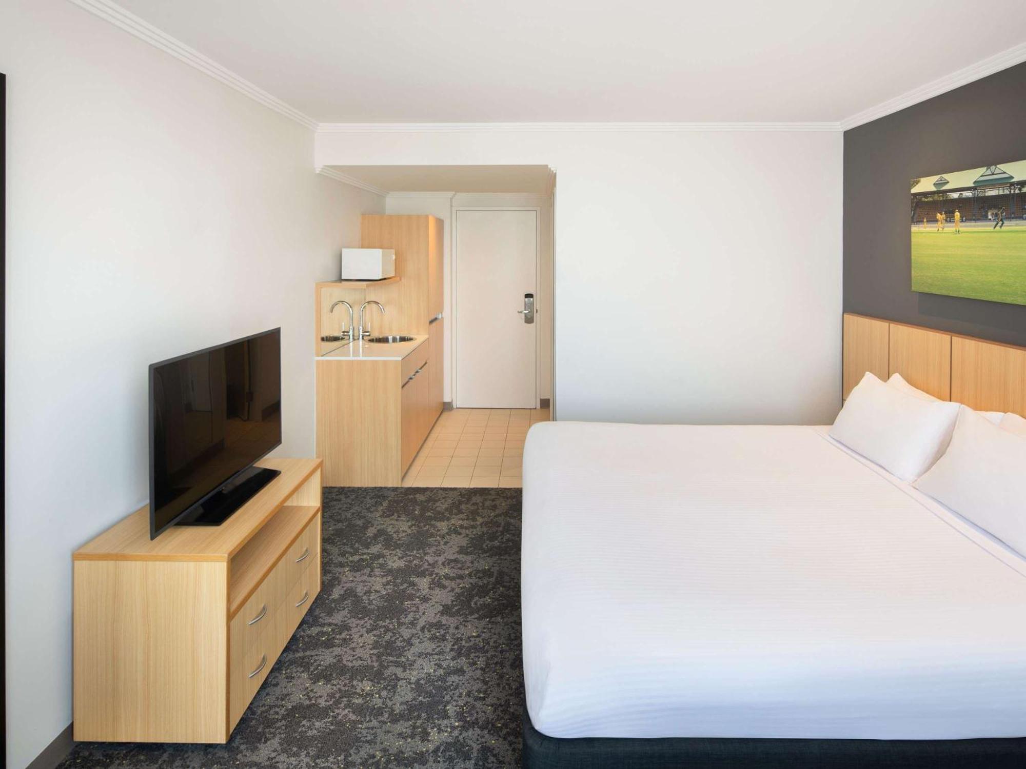 Hotel Mercure Bankstown Sydney