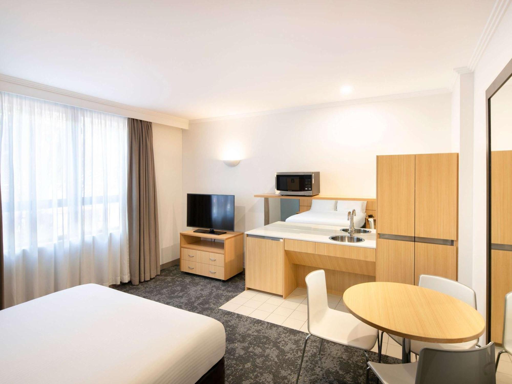 Hotel Mercure Manly Warringah 4*