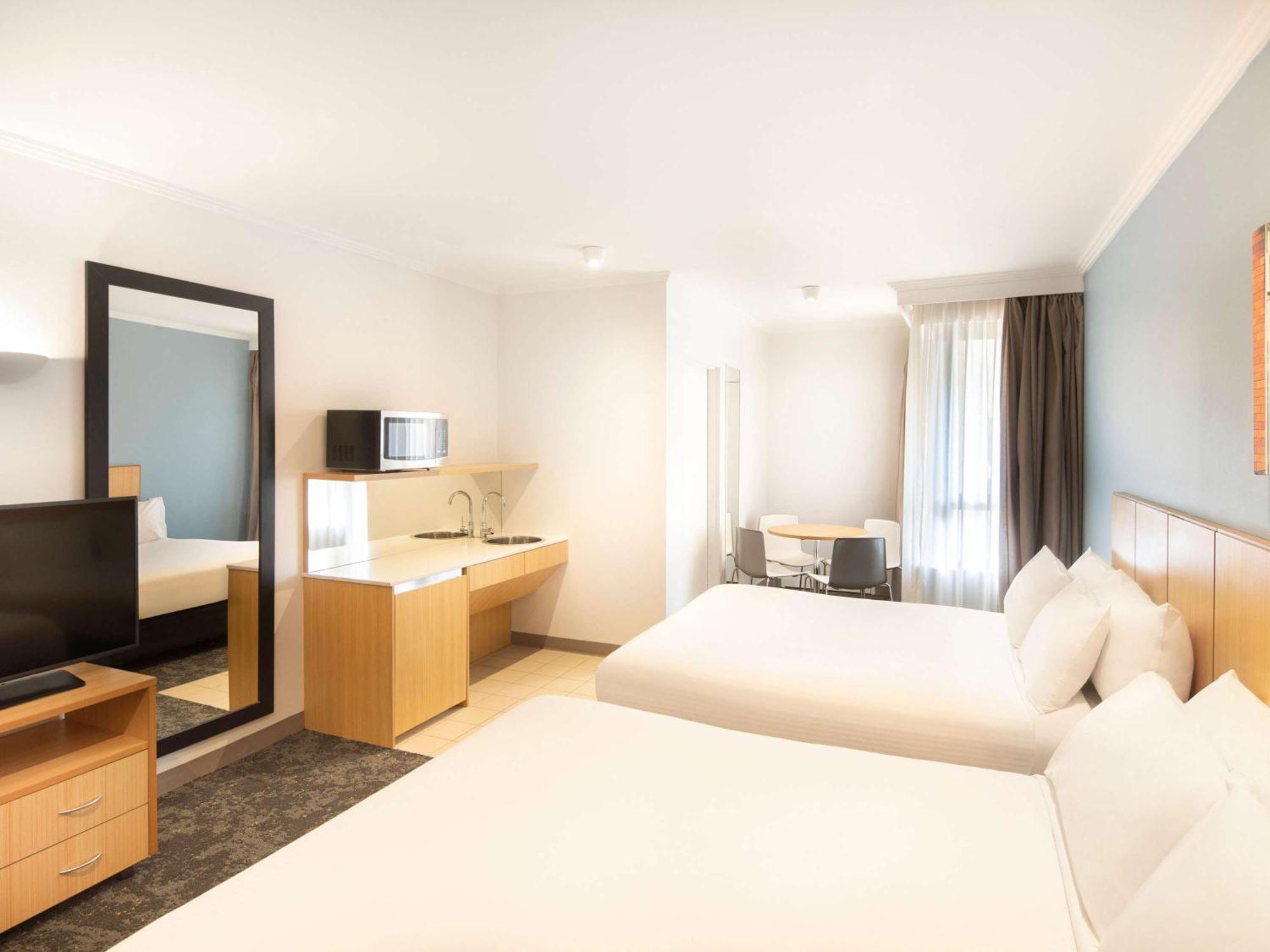 Mercure Manly Warringah 4*