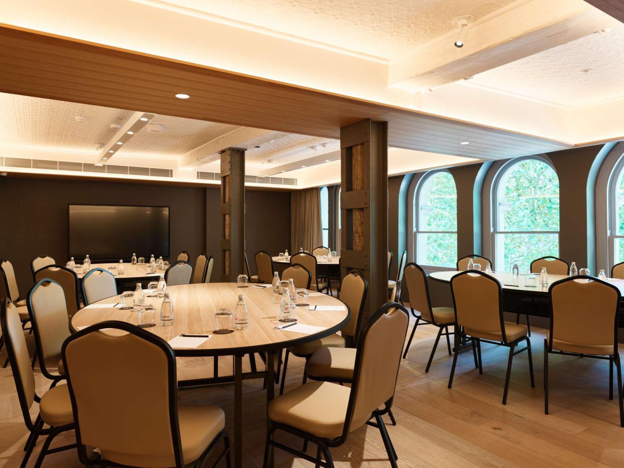 The Porter House - Mgallery Hotel